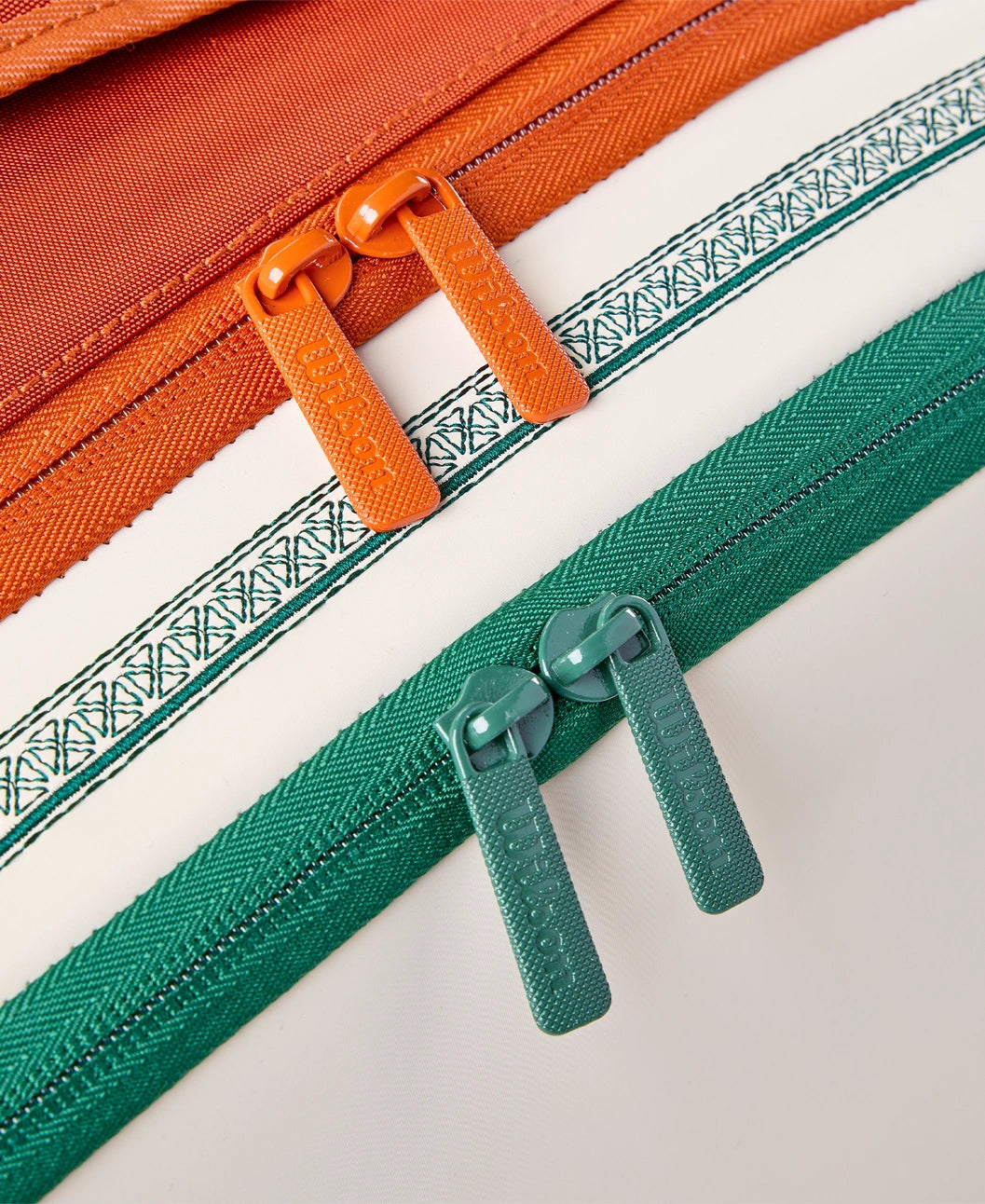 Wilson 2026 Roland Garros Super Tour (9 Pack) Racket Bag