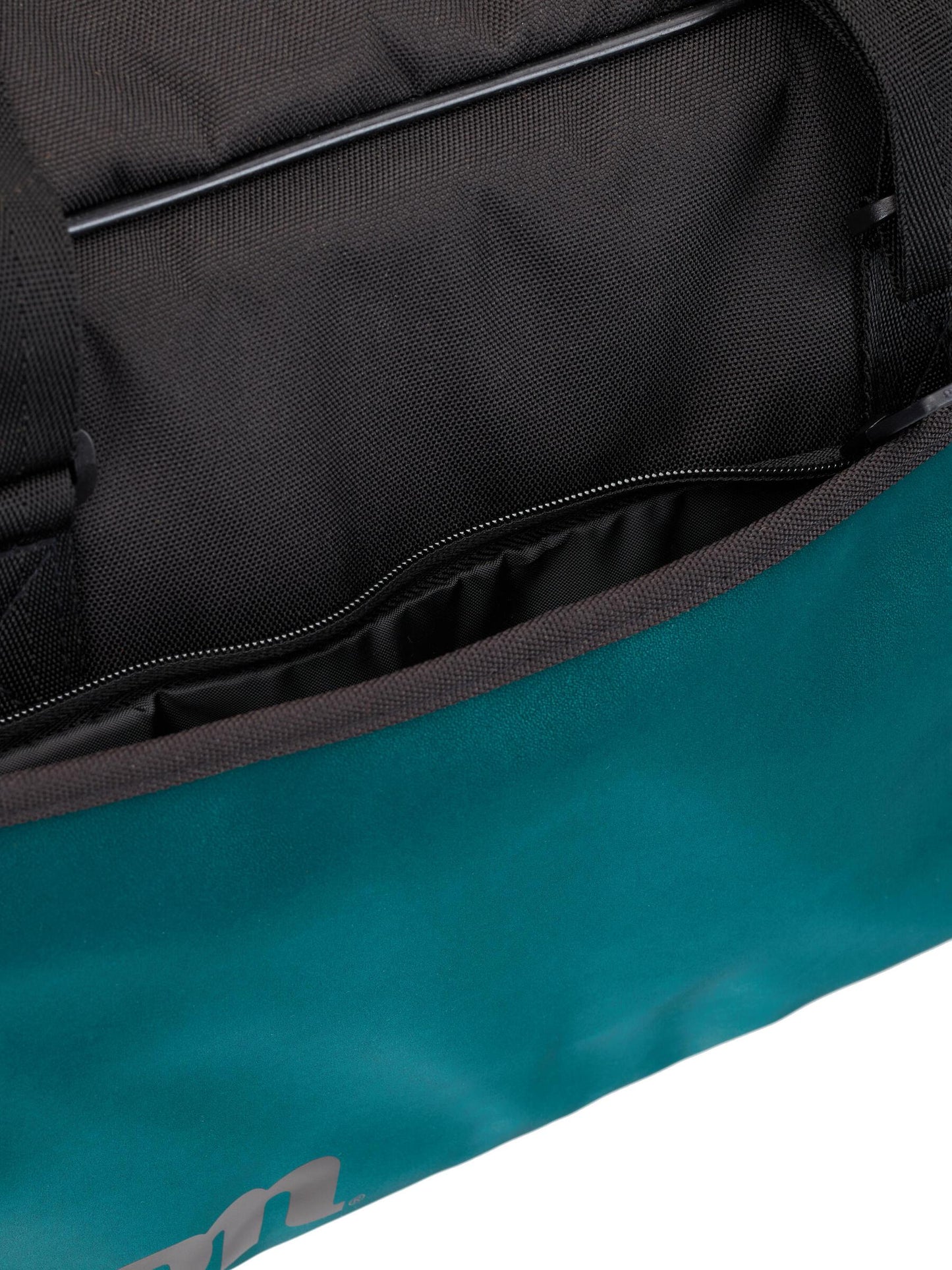 Wilson Blade v9 Super Tour Duffle Bag - 爱游戏体育-爱游戏|爱游戏官方网站