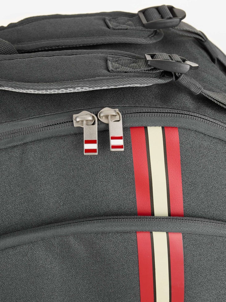 Wilson Tour (6 Pack) Racket Bag 2025 (Dark Grey / Off White) - 爱游戏体育-爱游戏|爱游戏官方网站