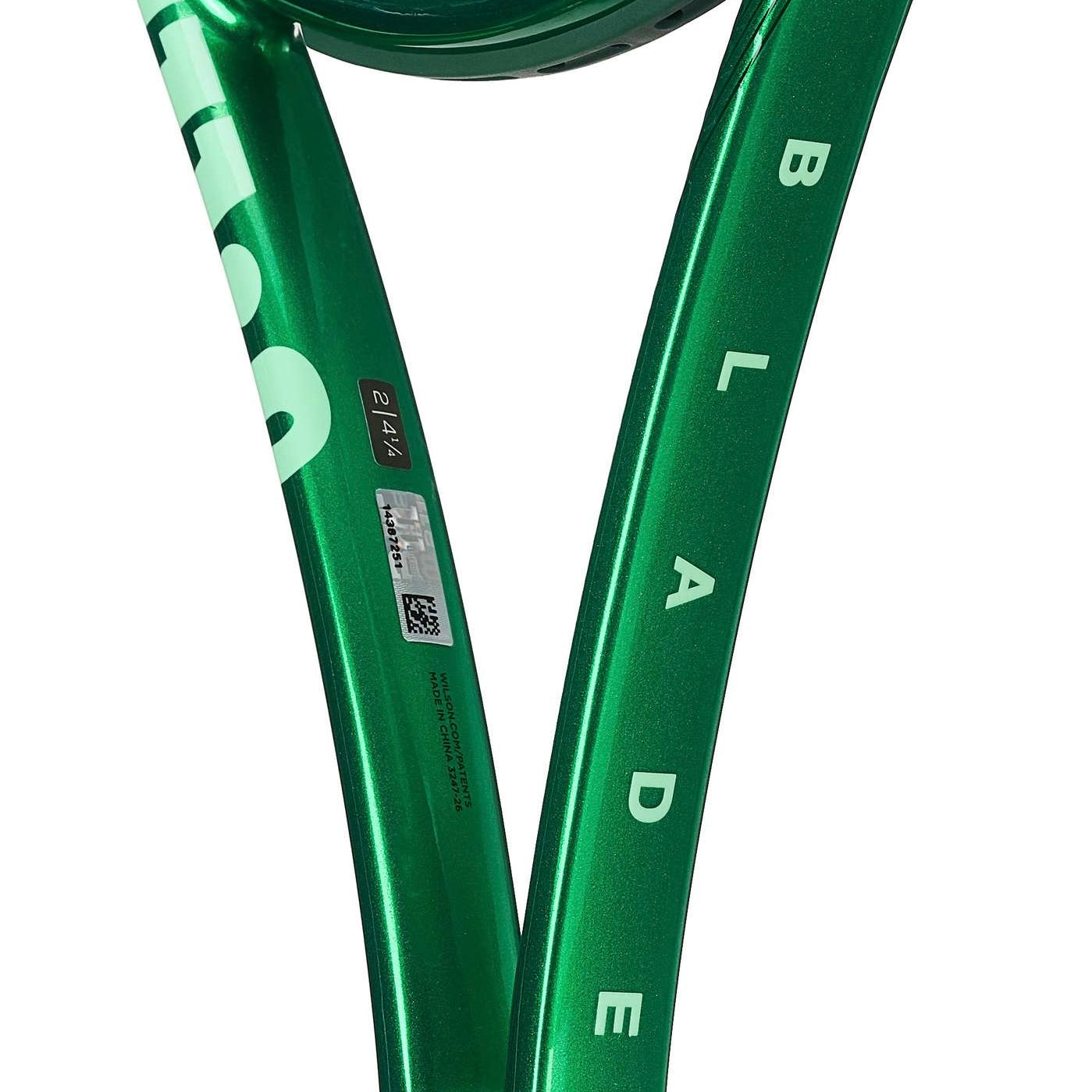 Wilson Blade 98 16x19 v10 Tennis Racket (305g) (Unstrung)