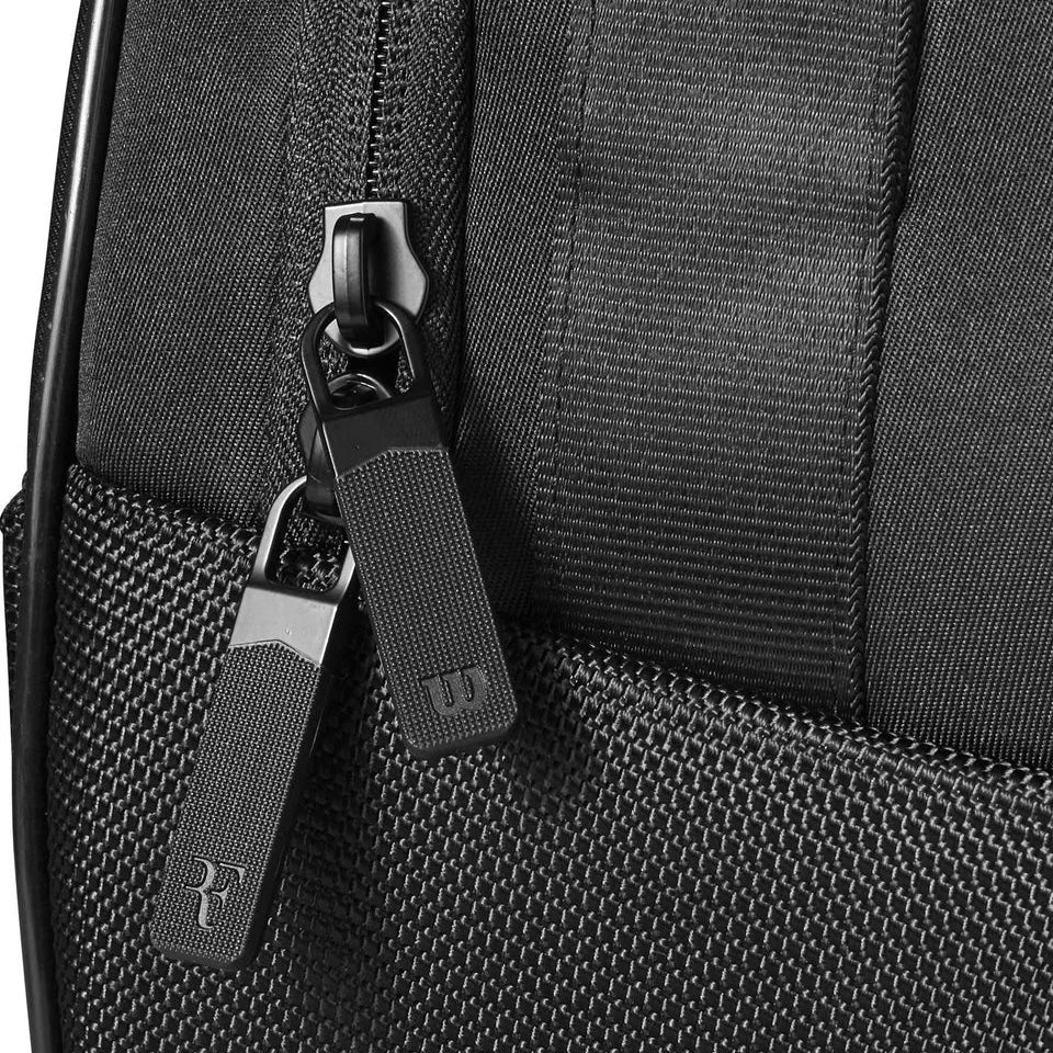 Wilson RF Tournament (9 Pack) Racket Bag (Black) - 爱游戏体育-爱游戏|爱游戏官方网站